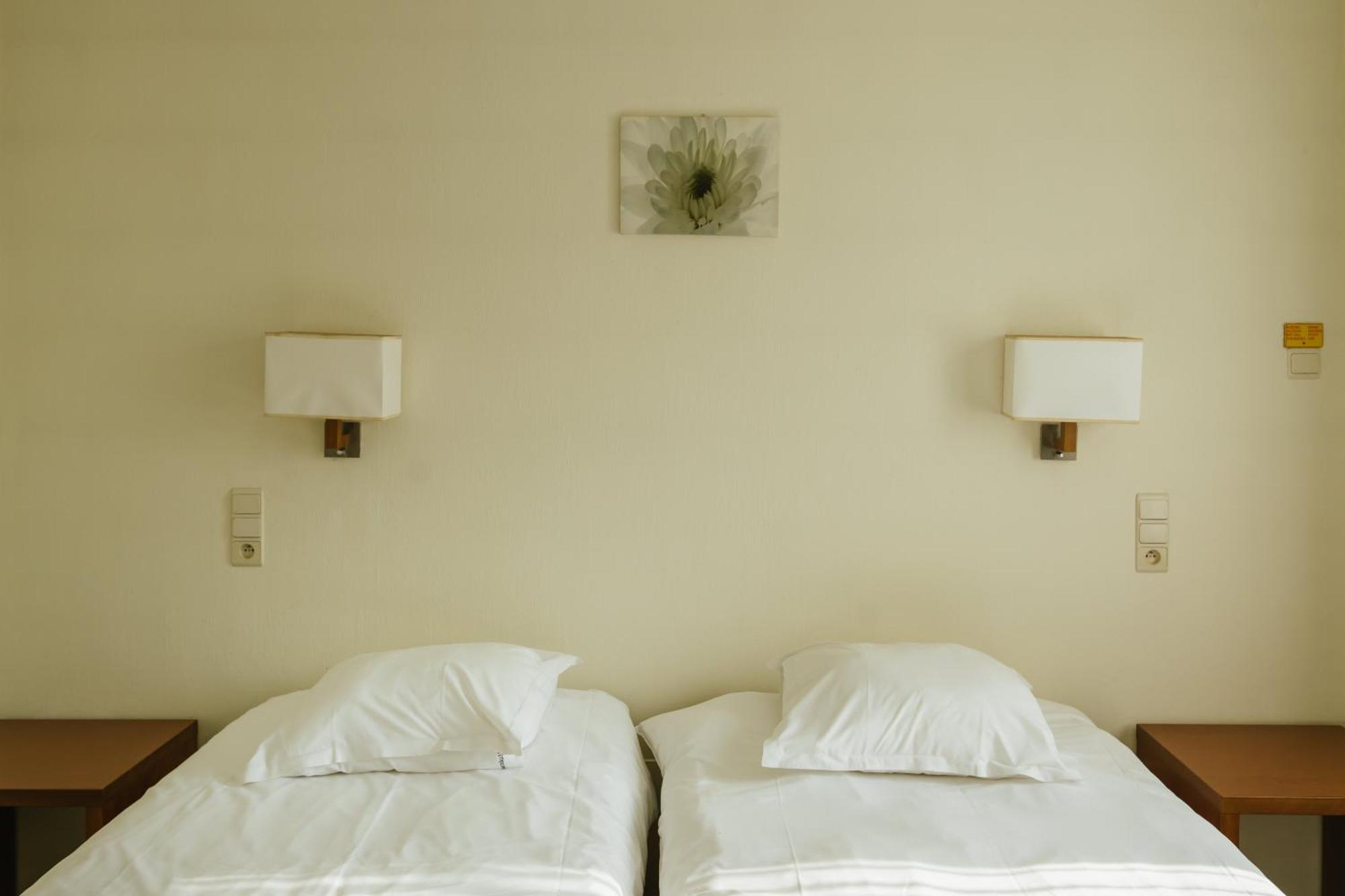 Hotel Kempenrust Kasterlee Bagian luar foto